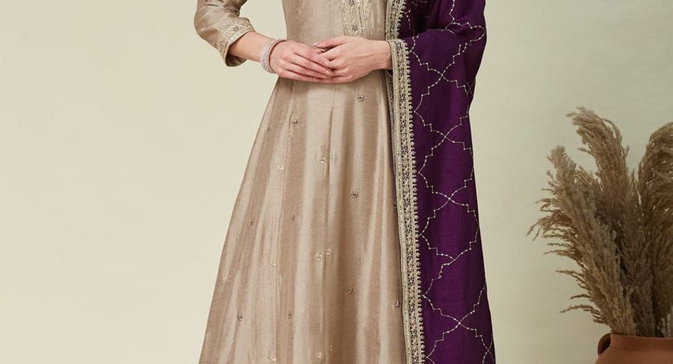 When Anarkali Kurtis Work Well and How to Balance the Silhouette