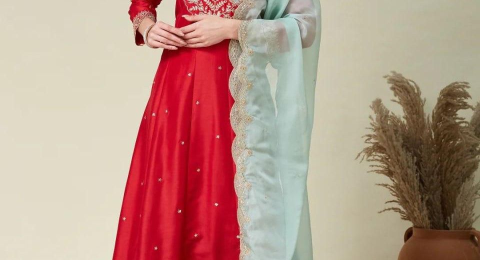 Dupatta for an Anarkali With a Heavily Worked Yoke: How to Style It Without Losing the Detail