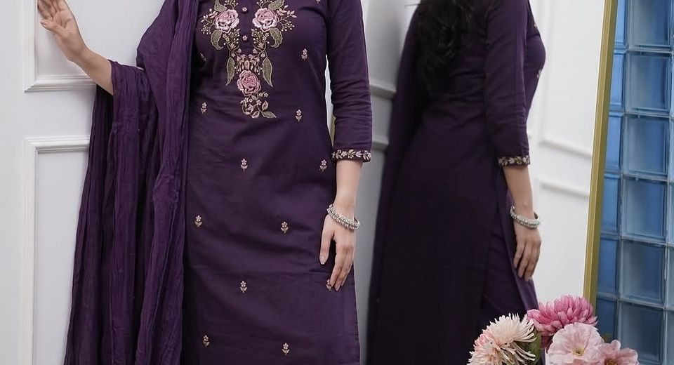 When Shirt-style Kurtis Work Well and How to Balance the Silhouette