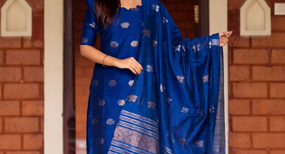 When Short-Kurta Salwar Suits Work Well and What to Pair With Them