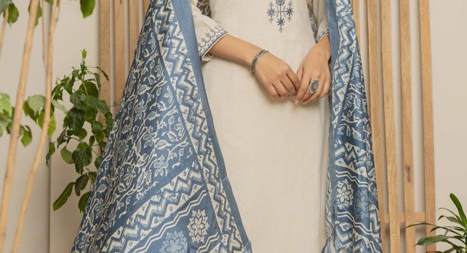 Who Straight-cut Kurtis Suit and Which Bottoms Work Best for Every Body Shape