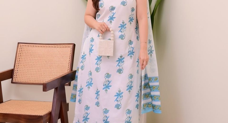 When Khadi Kurtis Work Well and What to Pair With Them for Everyday Indian Dressing
