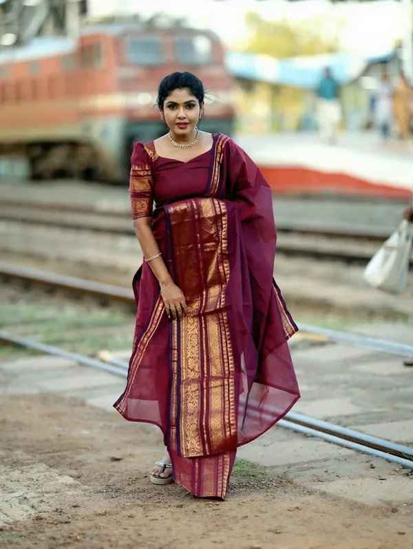 Maroon Ethnic Weave Kurti Set with Elegant Dupatta