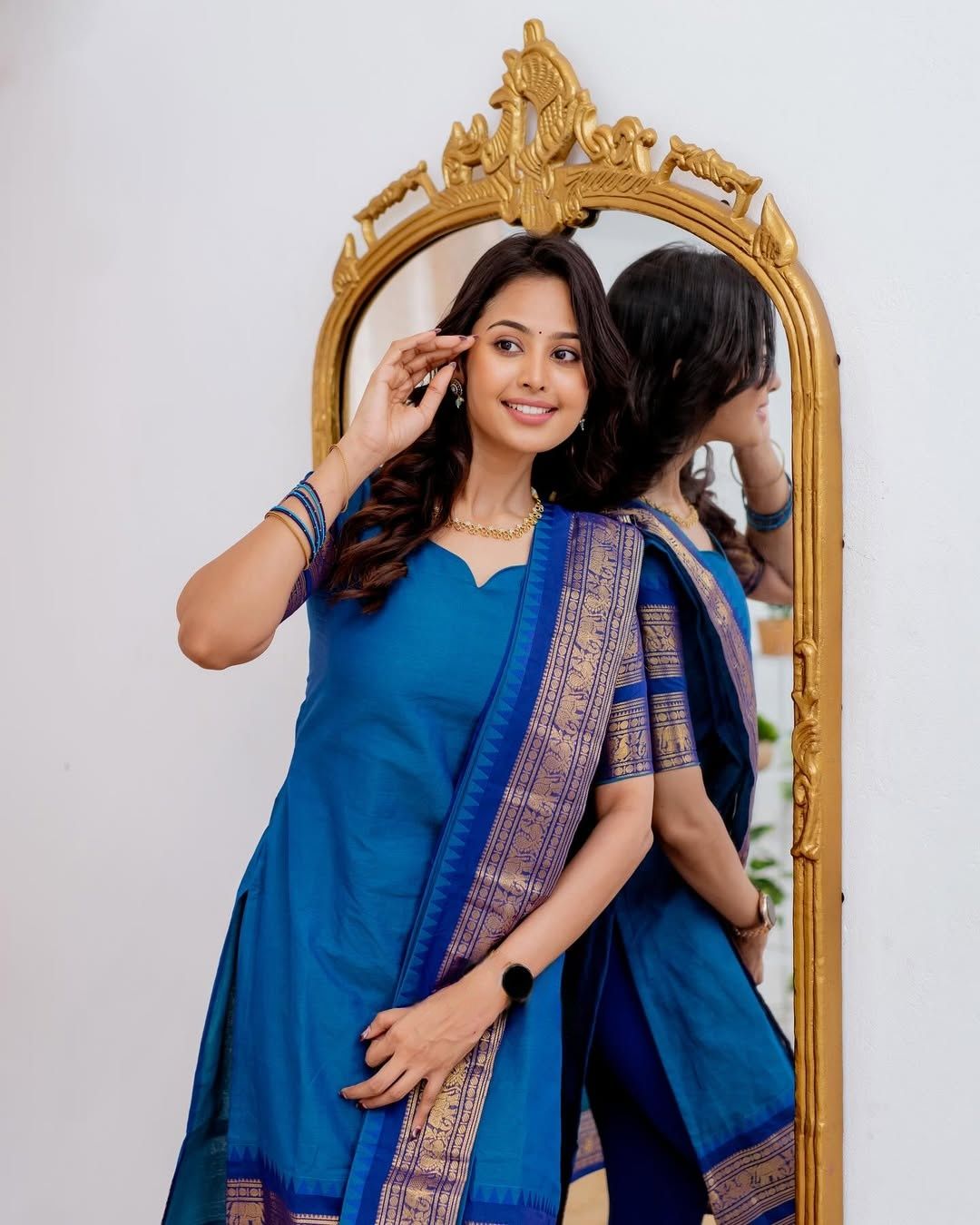 Blue Ethnic Cotton Kurti Set with Zari Work