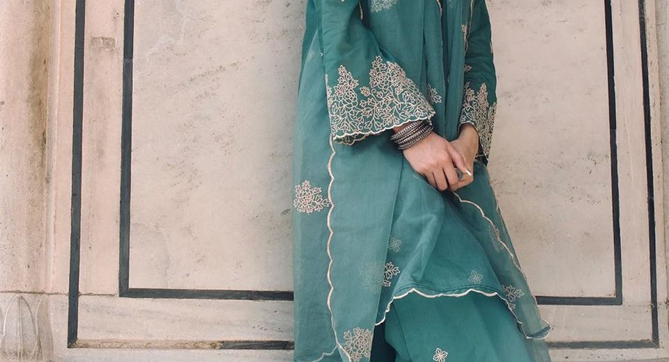 Mix 8 Pieces Into 15 Ethnic Looks for Festival Capsule Wardrobe