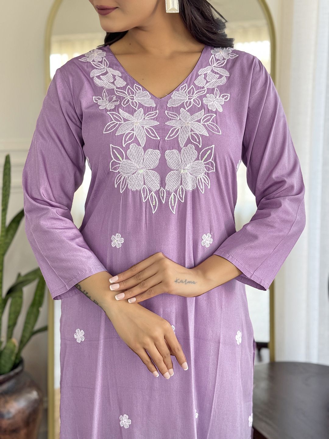 Lavender Embroidered Kurti Pant Dupatta Set Online