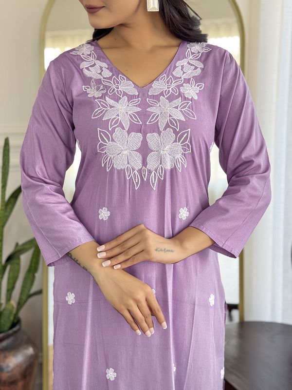 Lavender Embroidered Kurti Pant Dupatta Set Online