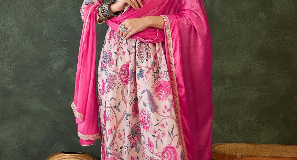 Kurtis for Airport Travel That Look Polished Without Feeling Too Formal