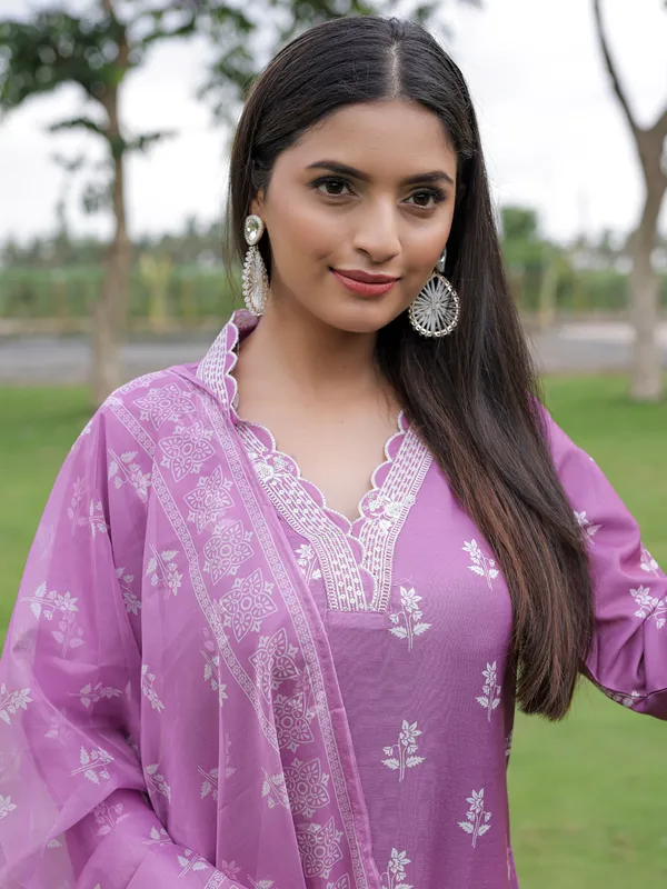 Onion Pink Printed Kurti Pant Dupatta Set