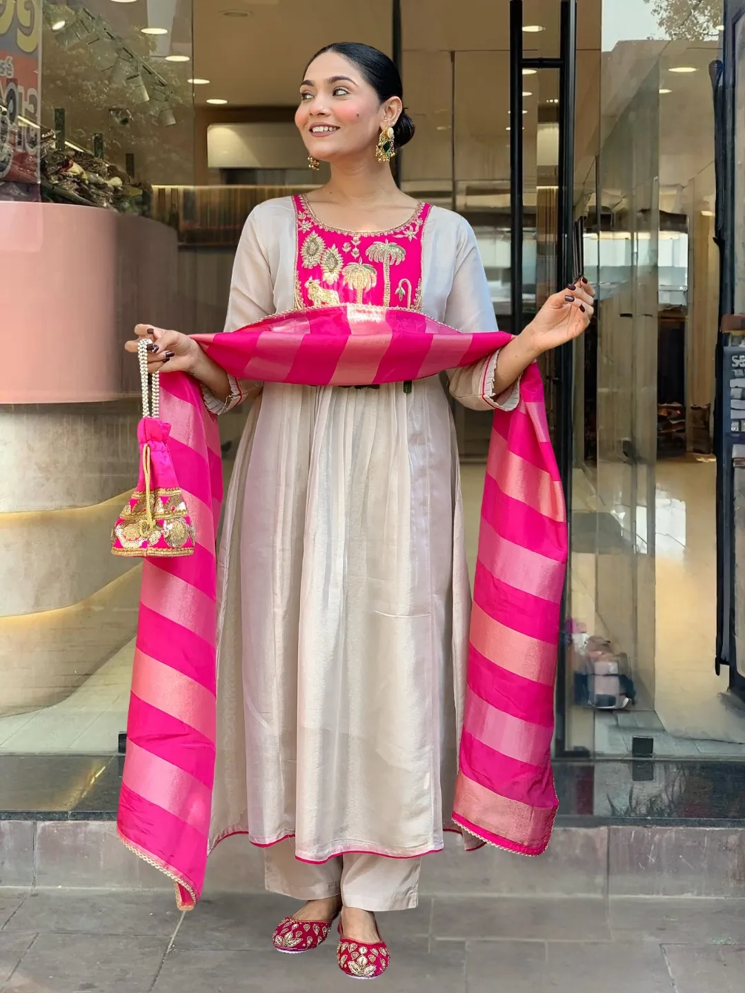 Elegant Silk Embroidered Kurta Pant Set with Jacquard Dupatta