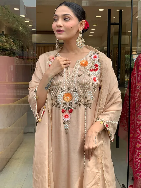 Cream Chanderi Embroidered Kurta Set with Dupatta
