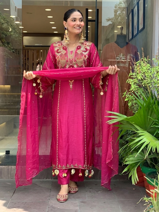 Rani Pink Chanderi Embroidered Kurta Set Dupatta
