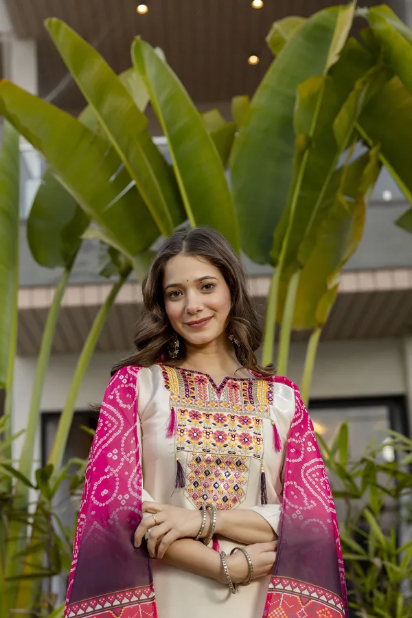 Cream Embroidered Kurta Set with Bandhani Style Dupatta