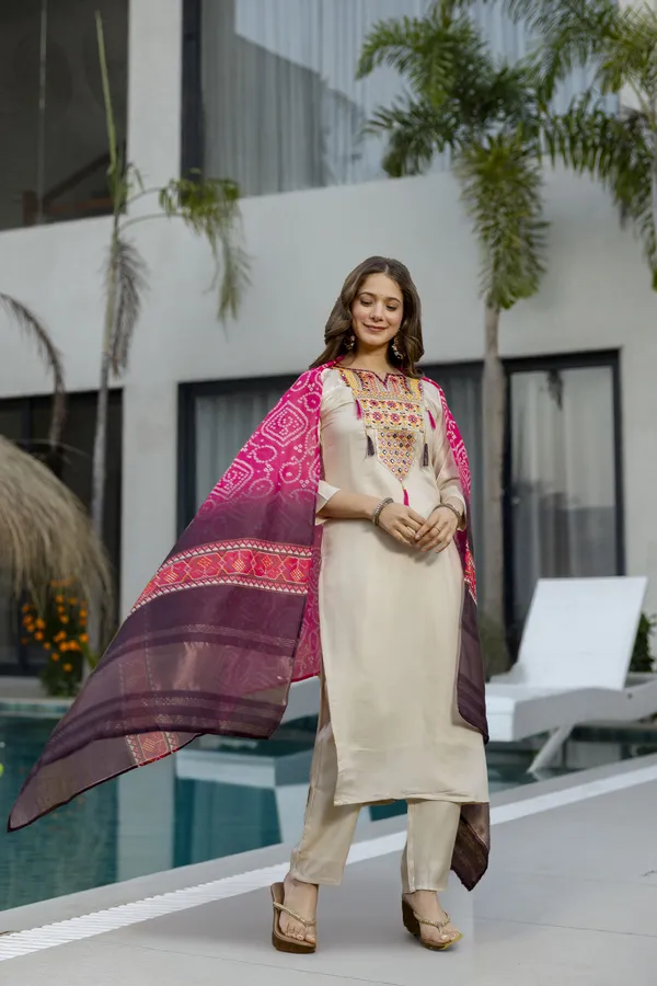 Cream Embroidered Kurta Set with Bandhani Style Dupatta