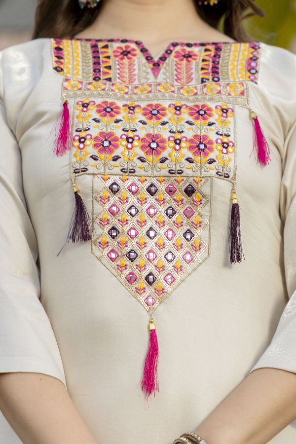 Cream Embroidered Kurta Set with Bandhani Style Dupatta