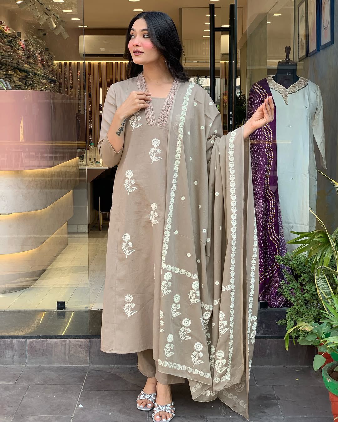 Cream Embroidered Kurta Set with Bandhani Style Dupatta