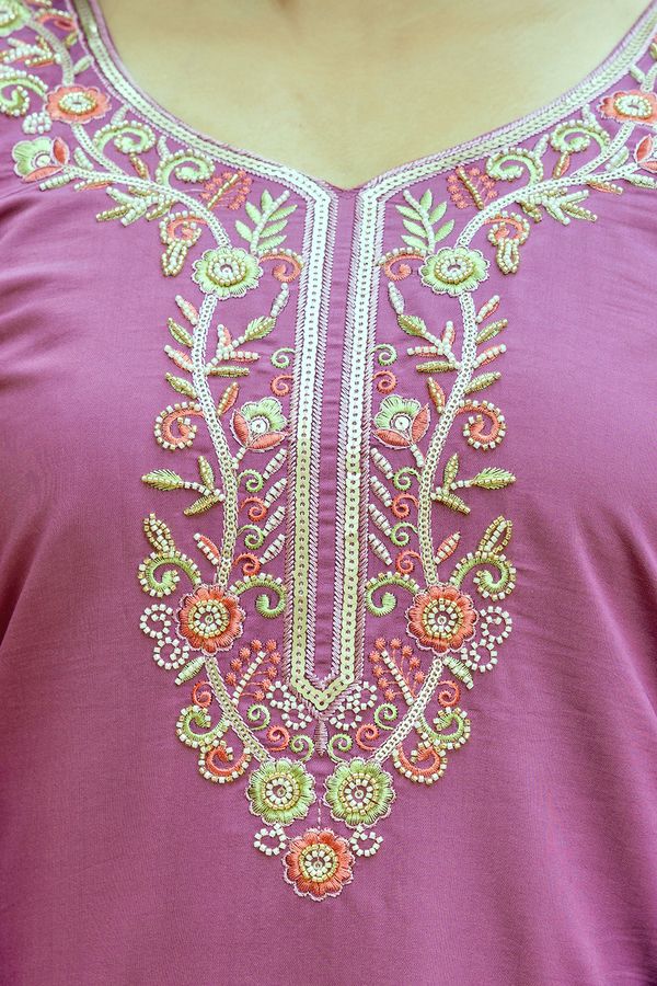 Mauve Embroidered Chanderi Silk Kurti Pant Dupatta