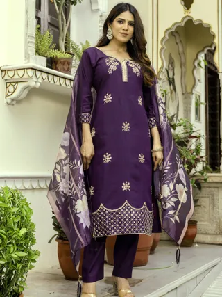 Wine Embroidered Chanderi Kurti Pant Dupatta Set