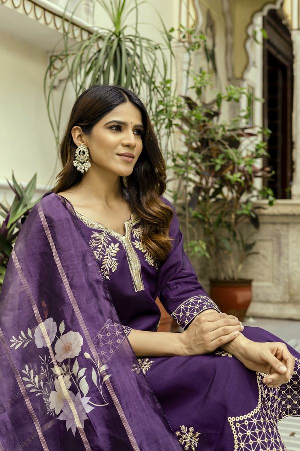 Wine Embroidered Chanderi Kurti Pant Dupatta Set