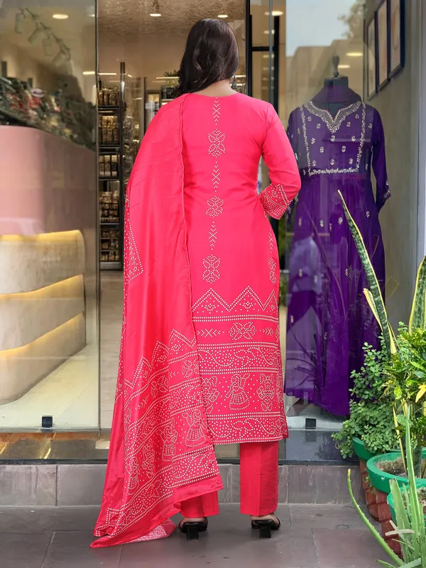Rani Pink Crepe Embroidered Kurta Pant Dupatta Set