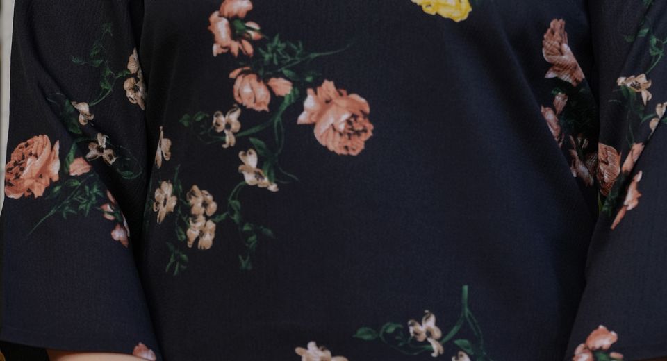 Choosing Kurtis for Casual Dinner by Cut Fabric and Colour