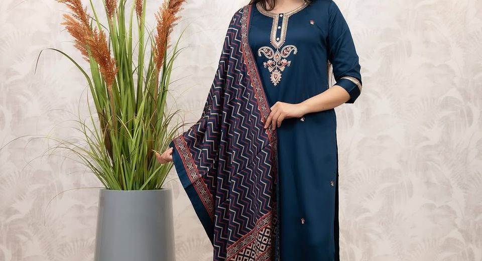 Best Fabrics Cuts and Colours for Salwar Suits for Travel That Stay Comfortable