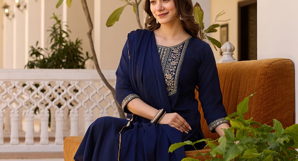 When Boat Neck Kurtis Work Best and What Complements the Neckline