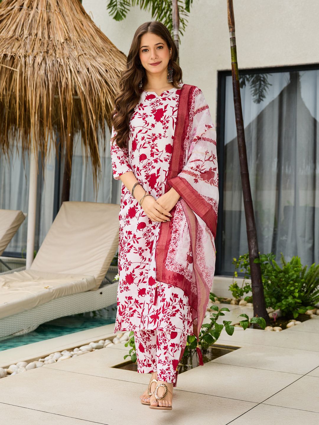 Chic Red Floral Silk Kurta Pant Dupatta Set for Women