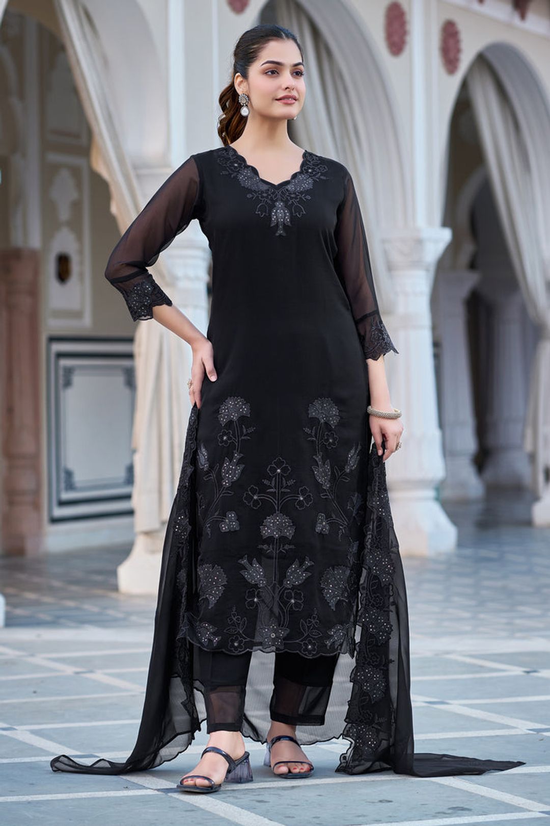 Elegant Black Georgette Kurta Pant Dupatta Set Women