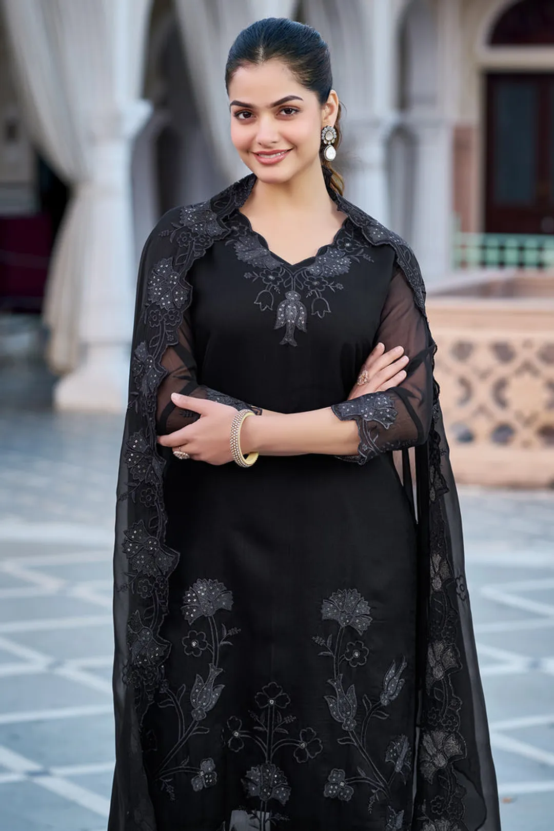 Elegant Black Georgette Kurta Pant Dupatta Set Women