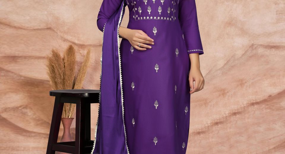 Choosing a Dupatta That Does Not Overpower a Printed Suit