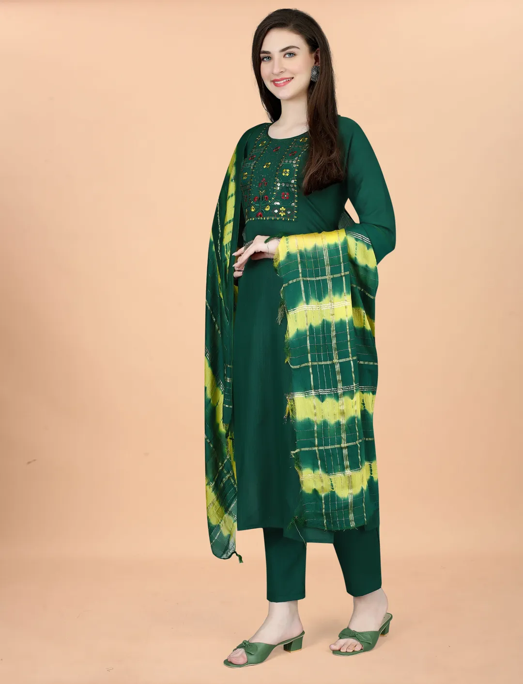 Emerald Green Embroidered Kurta Pant Dupatta Set