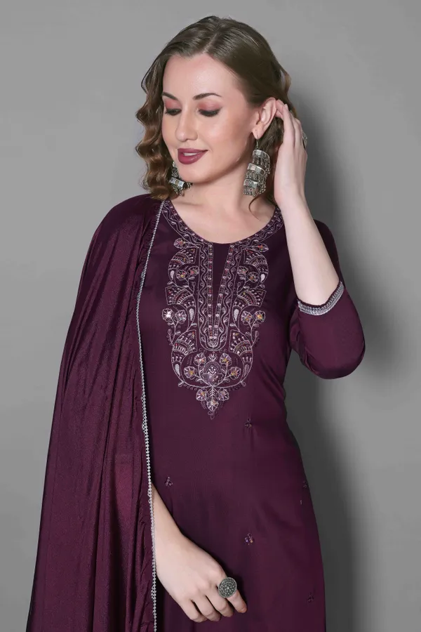 Wine Embroidered Silk Blend Kurta Dupatta Set Women