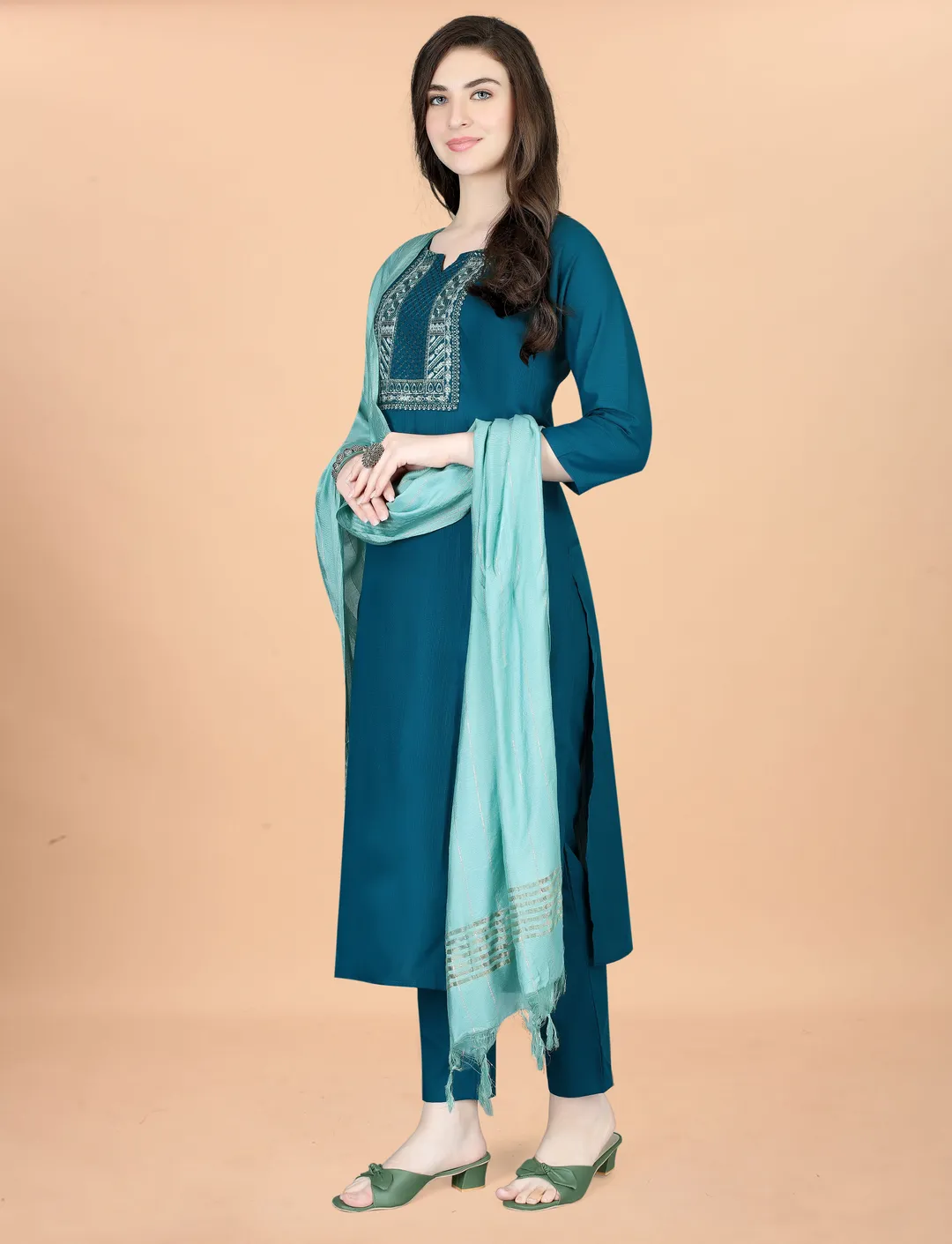Teal Embroidered Cotton Blend Kurta Dupatta Set Women