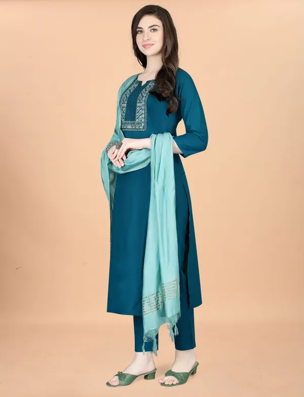 Teal Embroidered Cotton Blend Kurta Dupatta Set Women
