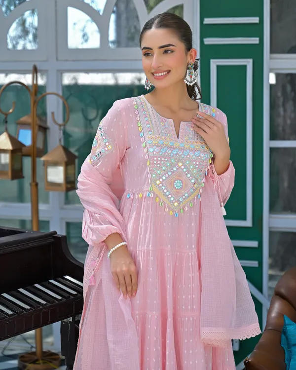 Ivory Floral Embroidered Chanderi Silk Kurta Set Women