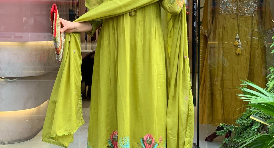 Salwar Suits for Family Dinner That Look Right Without Feeling Overdressed