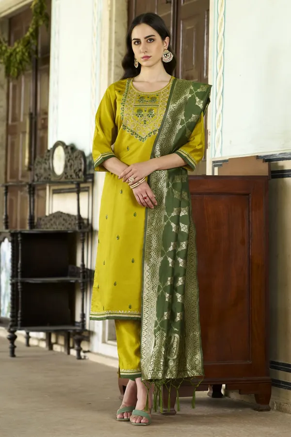 Women's Mustard Silk Blend Kurta Set with Dupatta