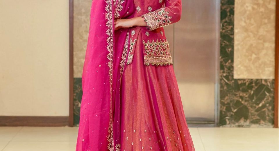 Lohri Fashion Guide: Traditional Punjabi Sarees, Suits & Lehengas for a Joyful Celebration