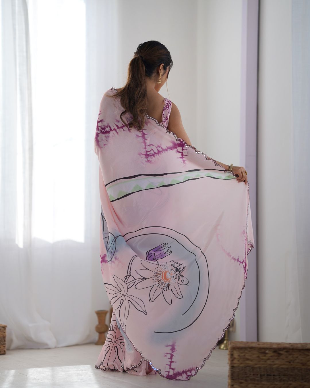 Soft Pink Abstract Print Chinon Saree Online
