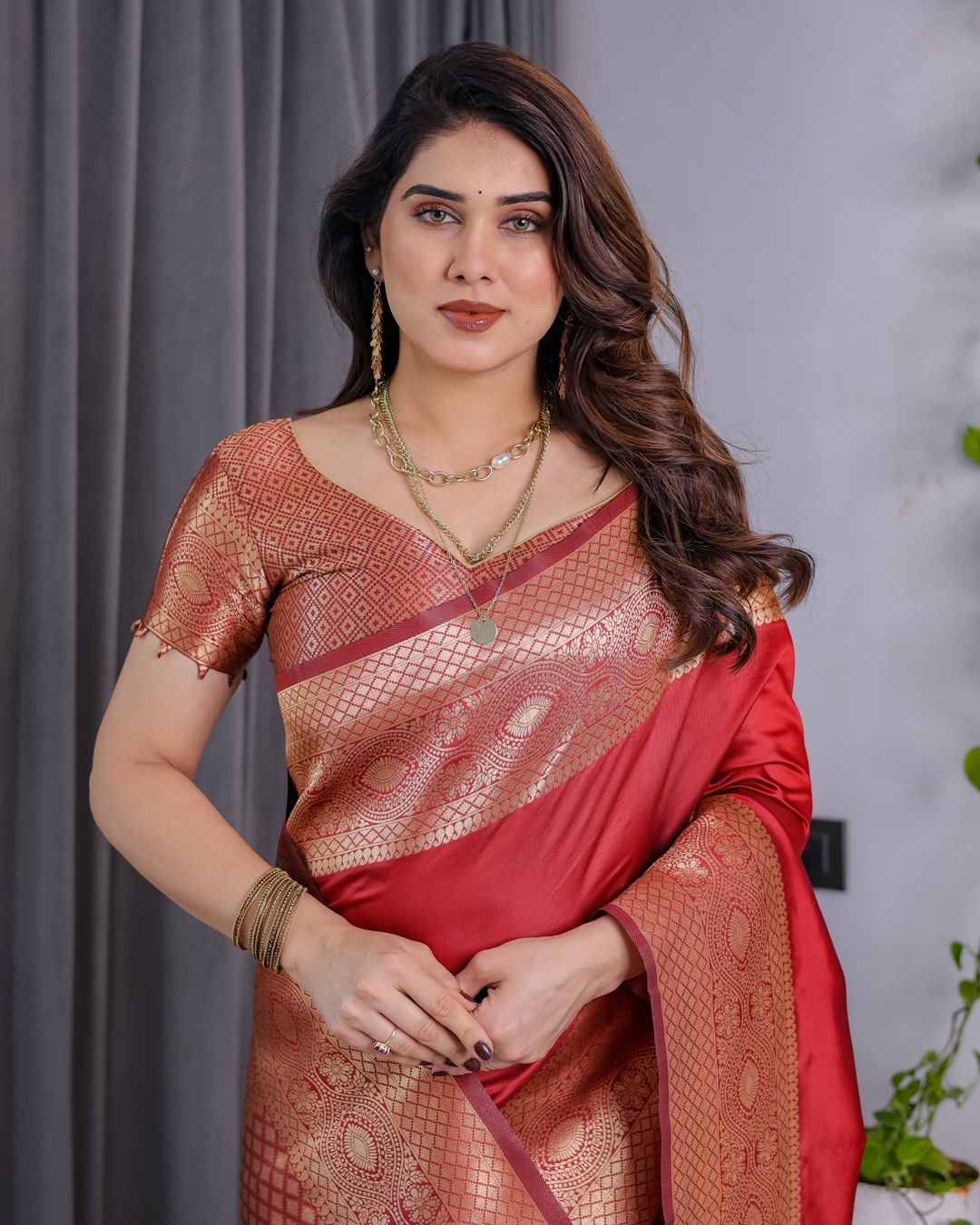 Red Banarasi Soft Silk Saree with Jacquard Zari Border