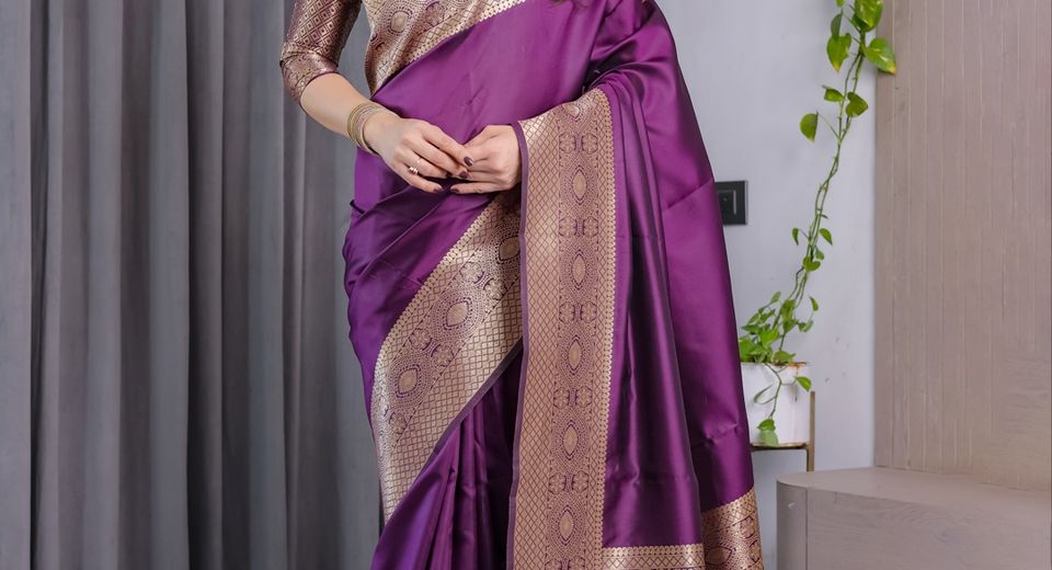 Best sarees for Durga Puja: Fabrics, Colours and Styling Choices