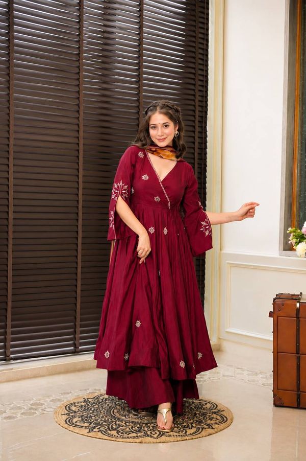 Maroon Embroidered Rayon Cotton Anarkali Suit Set | Varnavi
