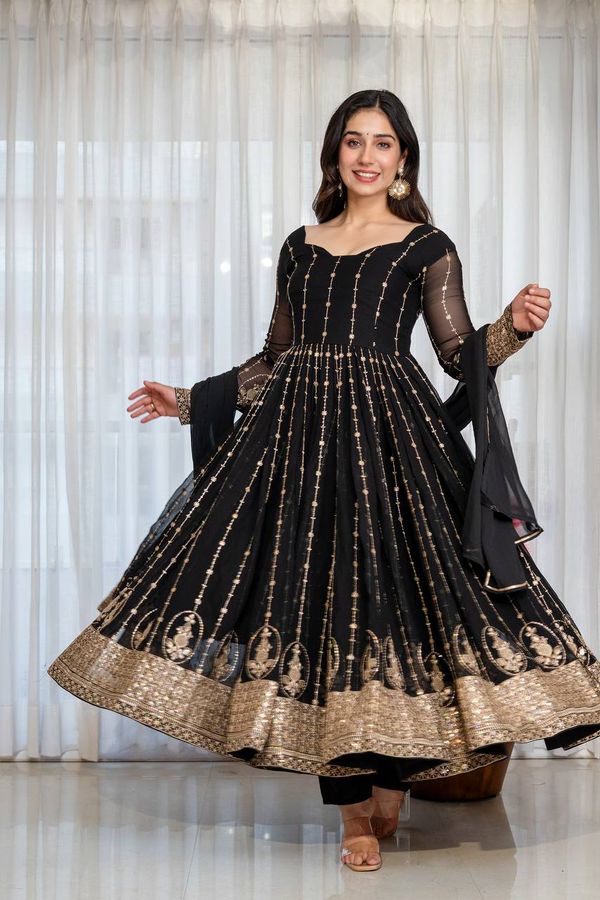 Black Zari Sequins Embroidered Anarkali Suit Set | Varnavi!