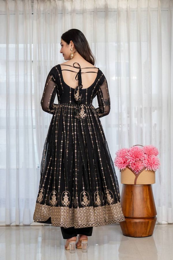 Black Zari Sequins Embroidered Anarkali Suit Set | Varnavi!