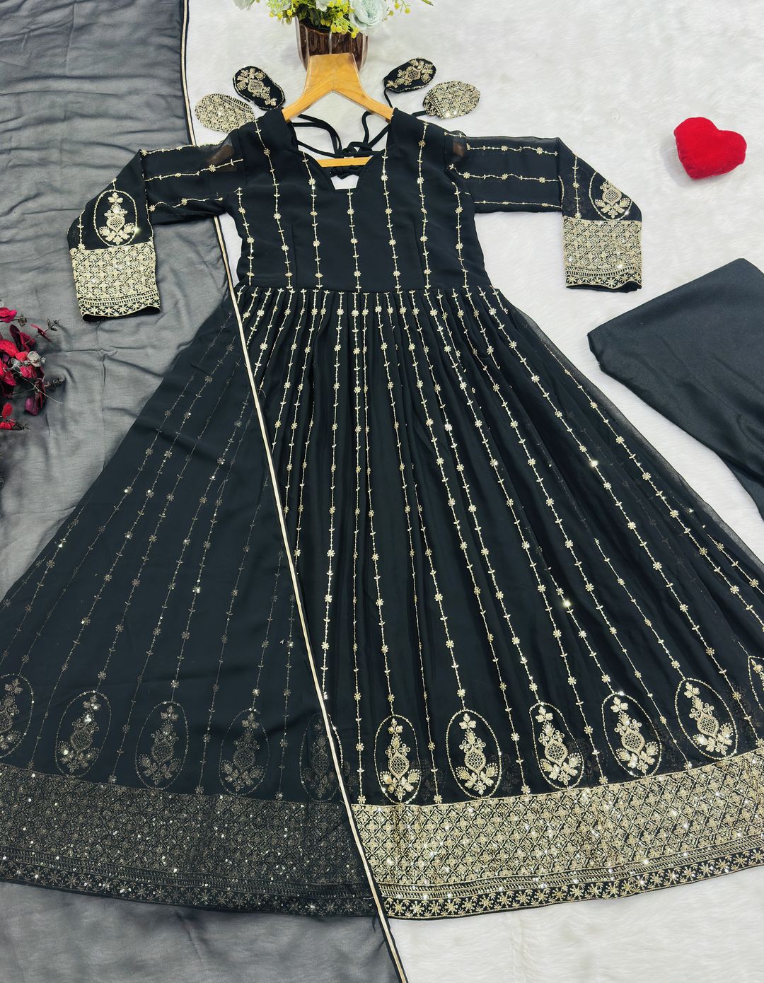 Black Zari Sequins Embroidered Anarkali Suit Set | Varnavi!