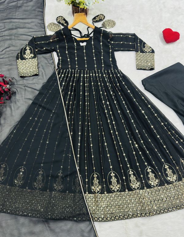 Black Zari Sequins Embroidered Anarkali Suit Set | Varnavi!