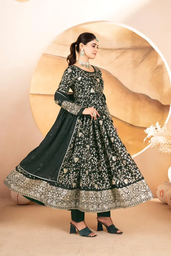 Dark Green Threadwork Anarkali Suit Set for Women | Varnavi