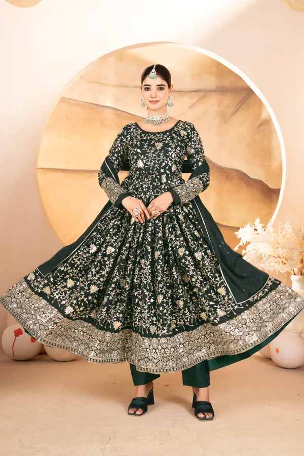 Dark Green Threadwork Anarkali Suit Set for Women | Varnavi