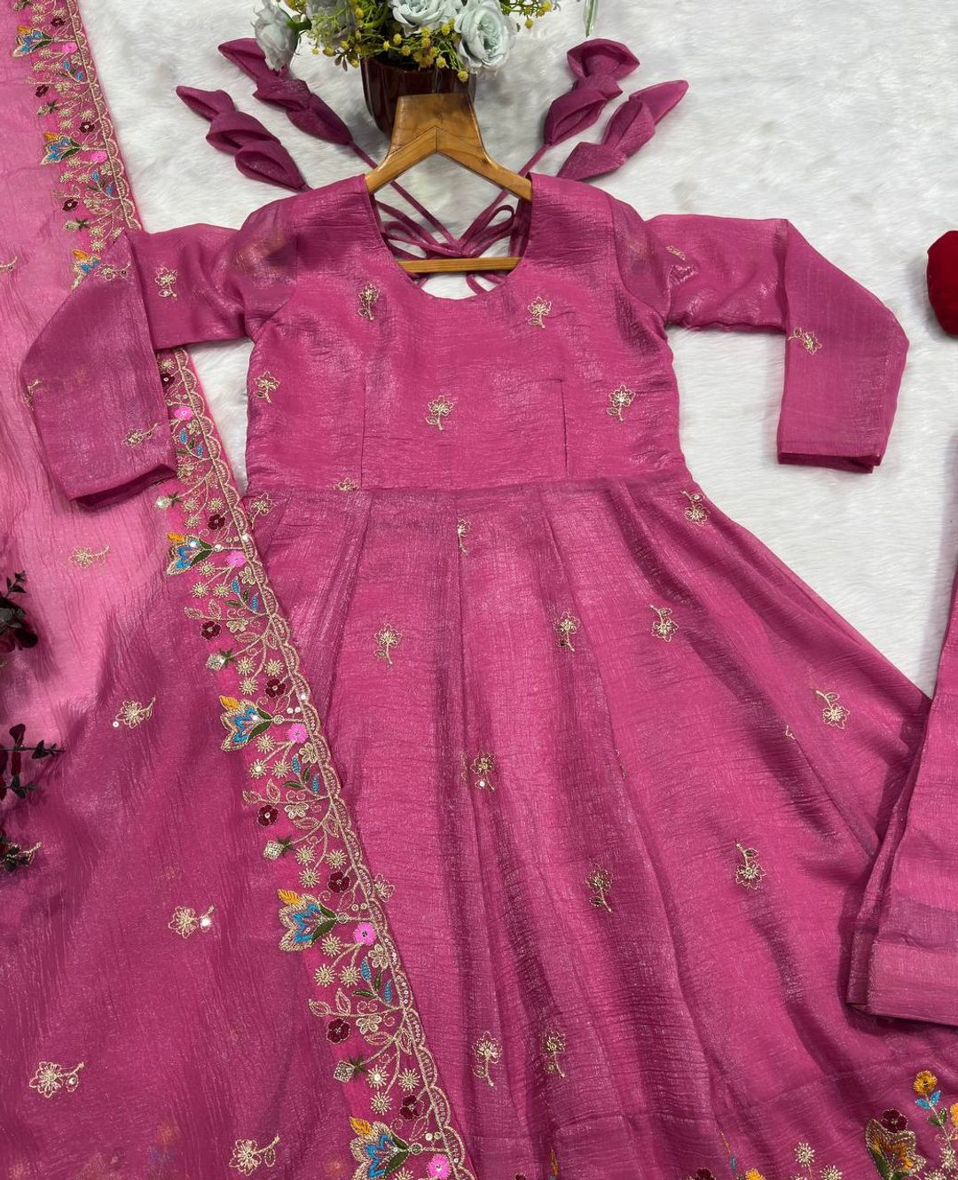 Pink Threadwork Anarkali Gown Suit Set for Women | Varnavi!